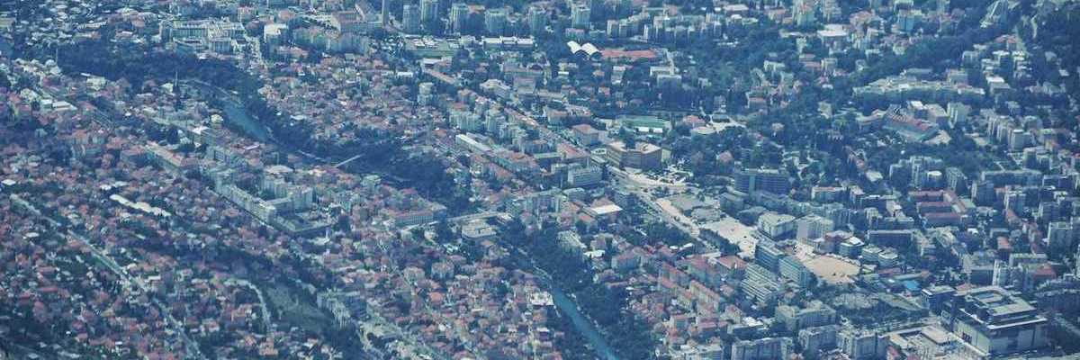 Flugwegposition um 10:07:10: Aufgenommen in der Nähe von Mostar, Bosnien und Herzegowina in 1605 Meter